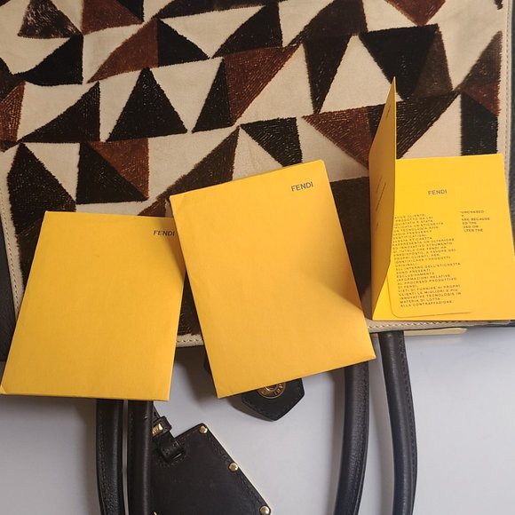 Fendi 2Jours Cut-Velvet Pattern Leather Tote Bag - Picture 4 of 5